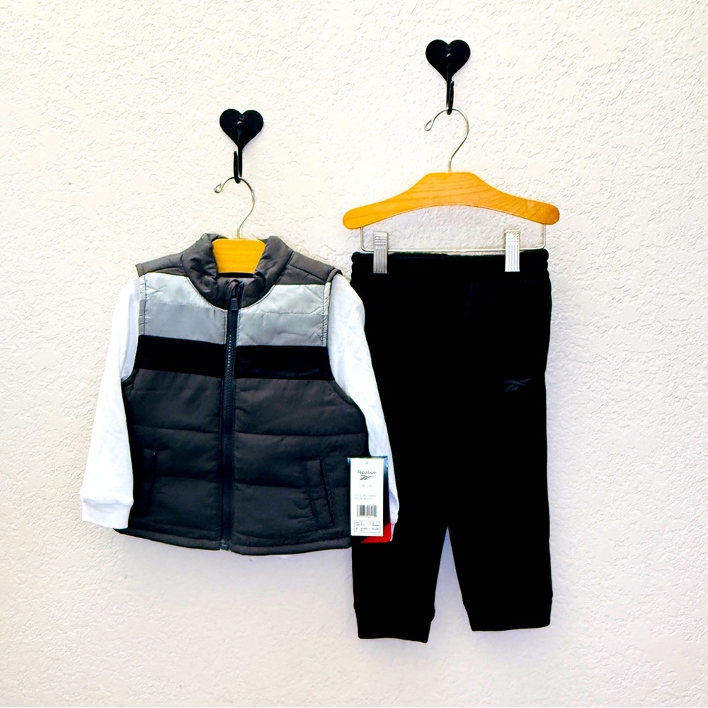 NWT Reebok Toddler Boy 3-Piece Jogger Set Size 2T